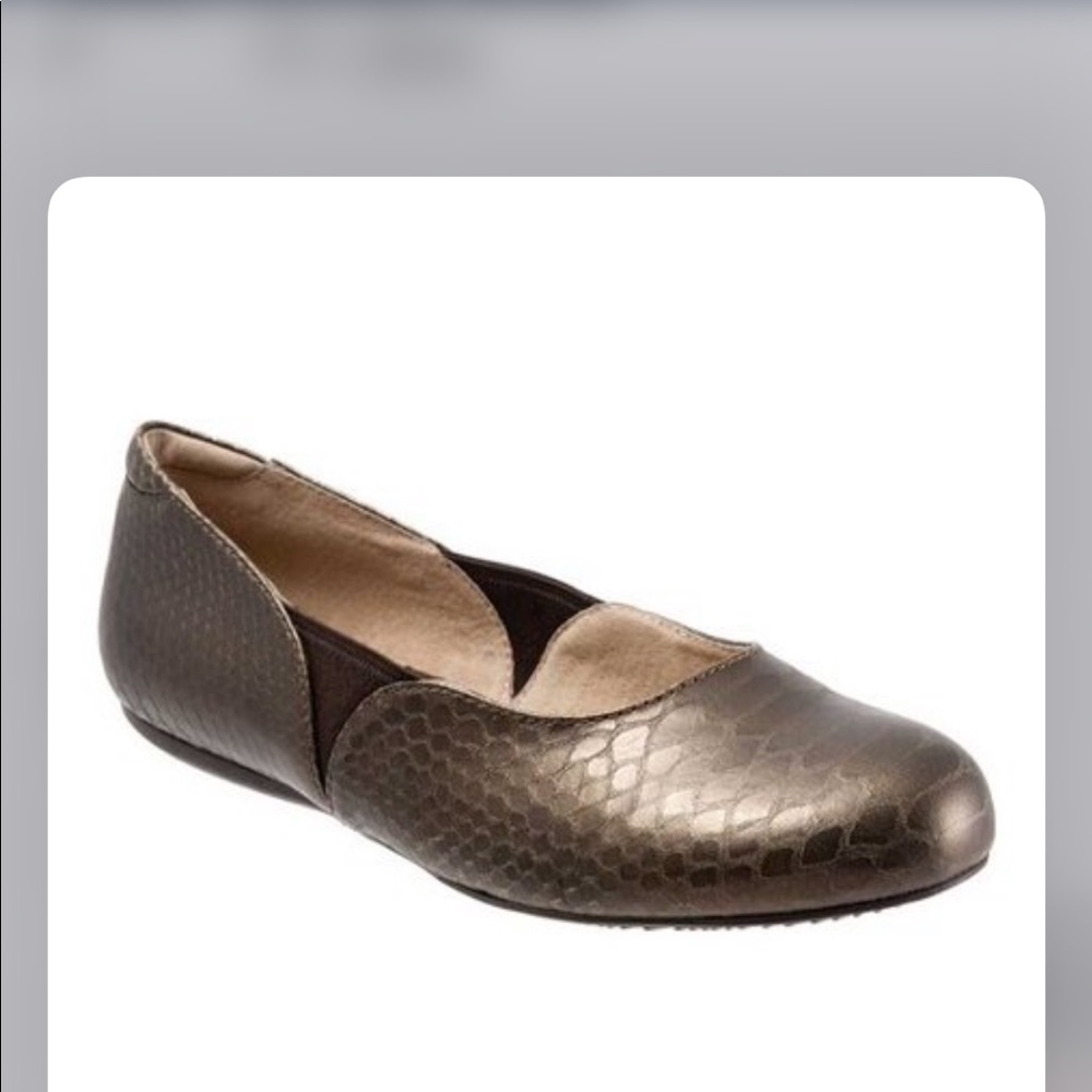 Softwalk shoes
